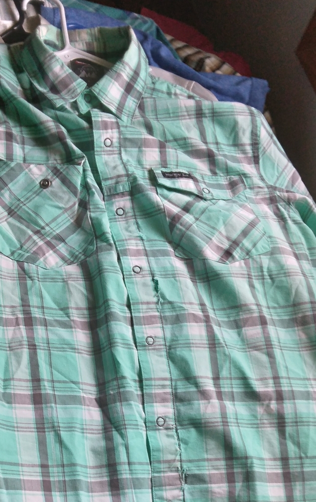 Wrangler turquoise stripped collar long sleeved shirt